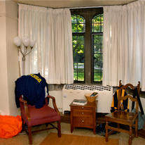 A double suite's common/study area.