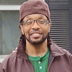 https://www.law.umich.edu/special/exoneration/PublishingImages/Tyrone_Rogers%202.jpg